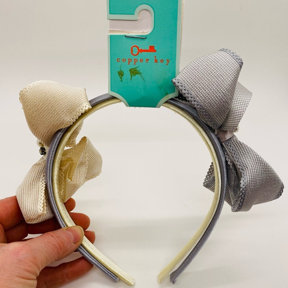 NWT Copper Key 2 Headbands with Bows Silver & Ivory